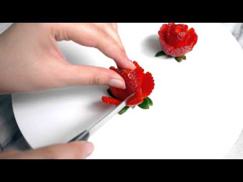 Video: How To Make A Rose From Strawberries