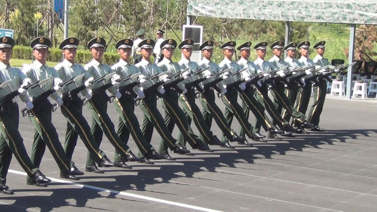 中国軍の行進訓練公開 抗日勝利記念行事に向け Youtube