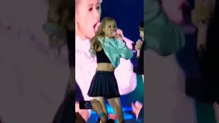 Rose rap yapıyor#keşfeteçık #blackpink#concert #konser #song #şarkı #lisa #video #viral #fyp #blink