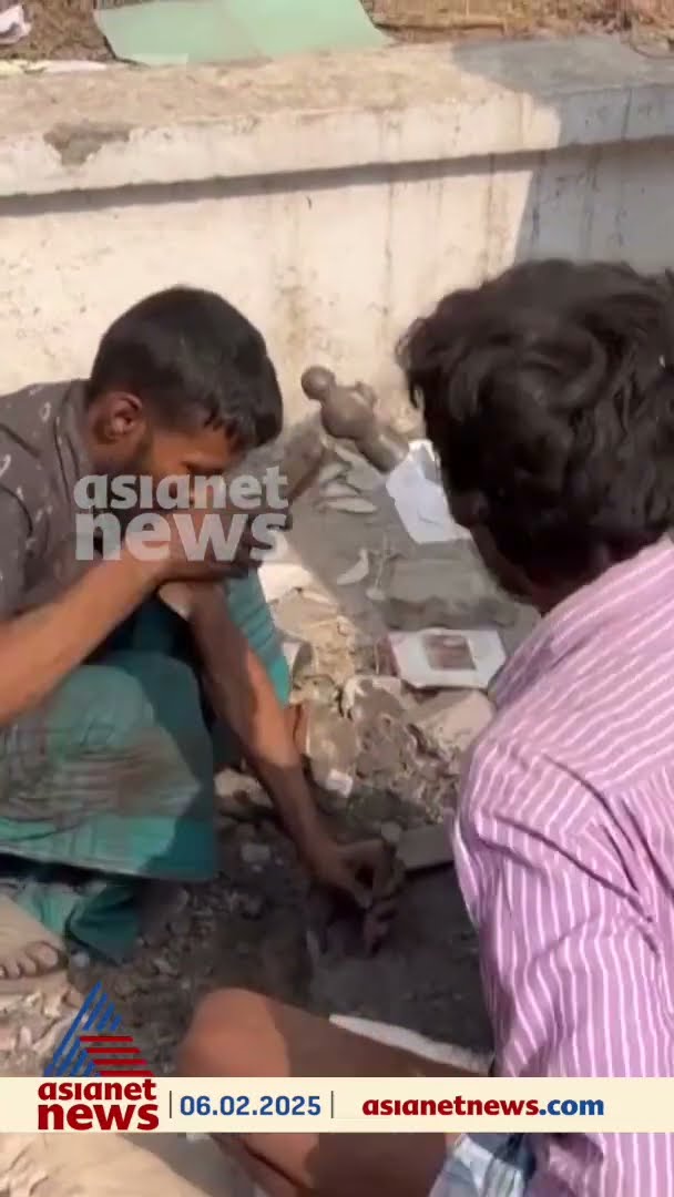 ബംഗ്ലാദേശിൽ വീണ്ടും കലാപം; മുന്‍ പ്രധാനമന്ത്രി ഷെയ്ഖ് ഹസീനയുടെ കുടുംബവീട് കലാപകാരികൾ ഇടിച്ചു നിരത്തി