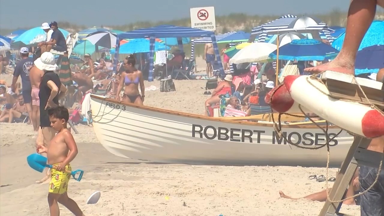 Beachgoers flock to Robert Moses State Park for July 4th holiday
