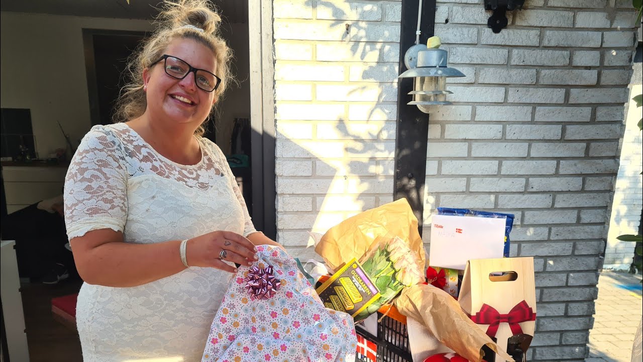 NADIA 30 ÅR🇩🇰FEST🎊ÅBNER GAVER, NADIA GRÆDER 🎁😢