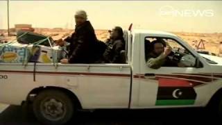 Rebels Advance On Gaddafi