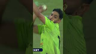 YOU MISS, I HIT 🎯Haris Rauf castles Babar to pick up a big wicket for Qalandars👏#HBLPSL11 MZB1K