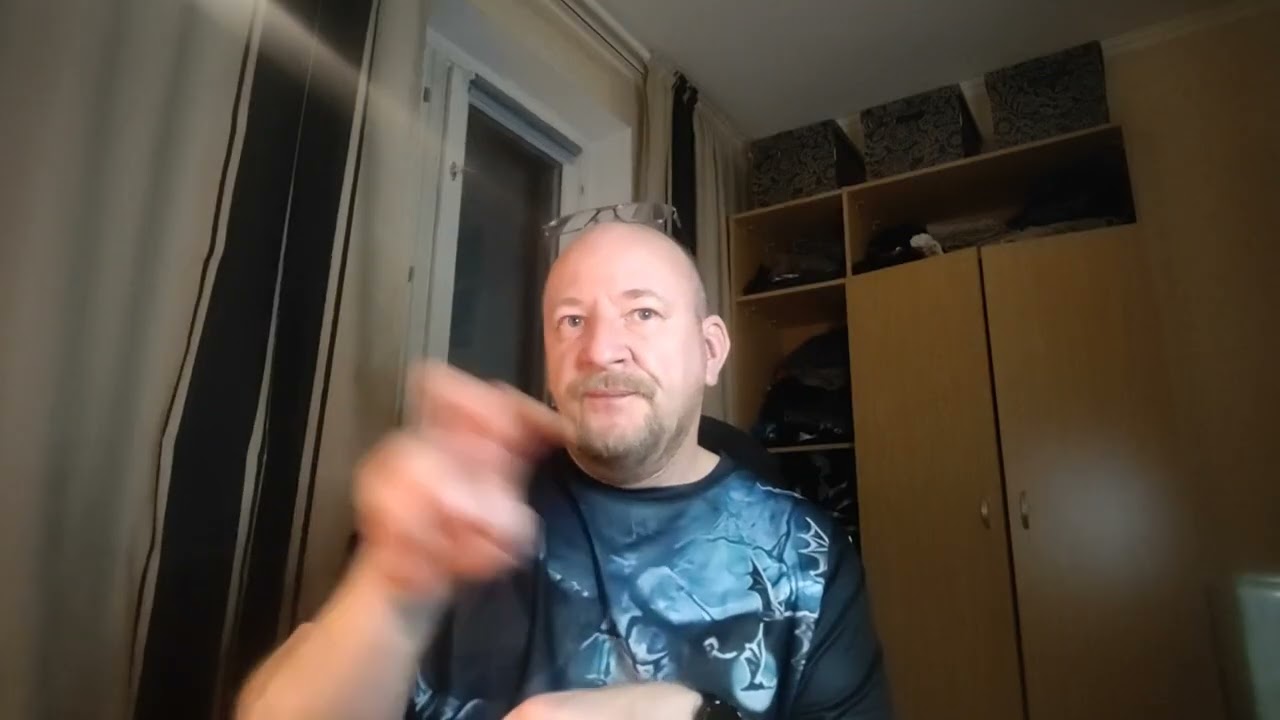 EC раскололся на два лагеря 