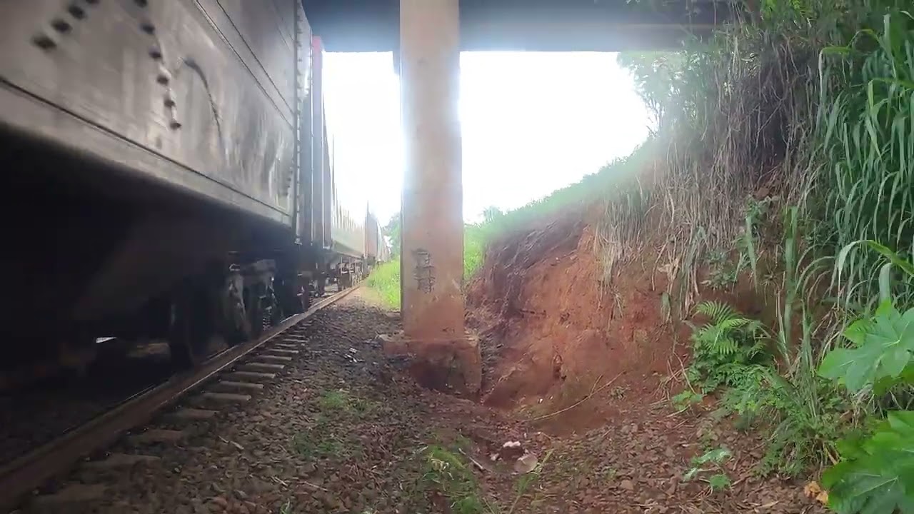 GE AC44i Rumo #8319 Passando Carregado Em Santa Gertrudes SP 