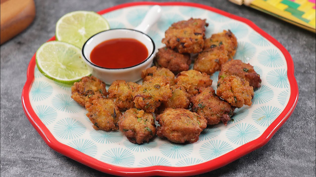 চিড়া দিয়ে তৈরি ঝটপট পাকোড়া | Poha Pakoda | chirar pakora | Pakora recipe | Cooking Studio by Umme