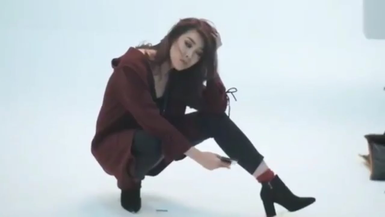 เชียร์ ฑิฆัมพร สวย หวาน เซ็กซี่ เท่ ได้ทุกแนว กับเบื้องหลังการถ่ายทำโฆษณา iMI X 13 พ.ย. 60