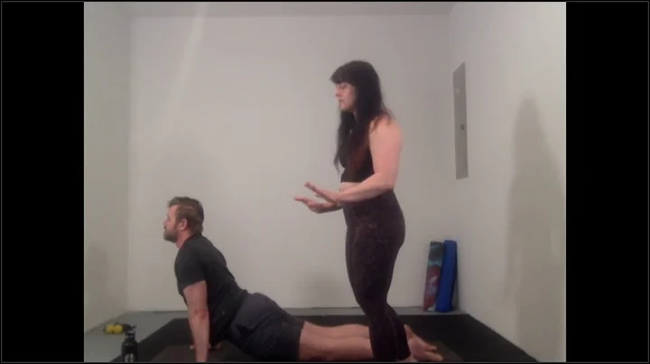 CxC: Amplified Ideas Summit | Afternoon Yoga Break...
