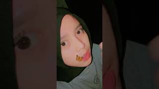 Cewek seksi goyang bohay