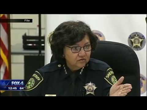 Dallas sheriff faces suit over immigration holds