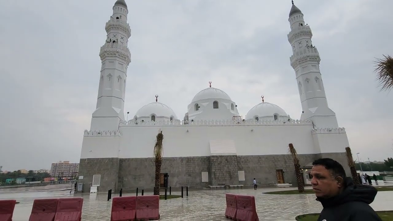 أول أذان للشيخ عبد الكريم الأيوبي بعد تعيينه مؤذنًا في مسجد قباء