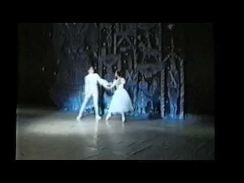 Video: Նատալյա Բալախնիչևա - Կրեմլի բալետի թատրոնի բալերինա