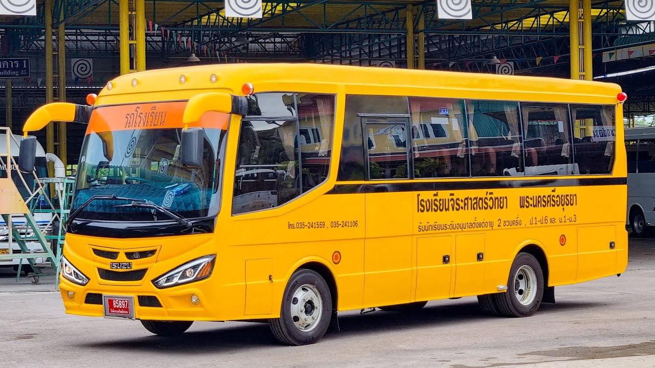 พามาชมรถมินิบัสisuzu บนแชสซีNPR150ตัวบัสแท้โรงงาน ภายในเรียบๆแต่สวยใช้ได้