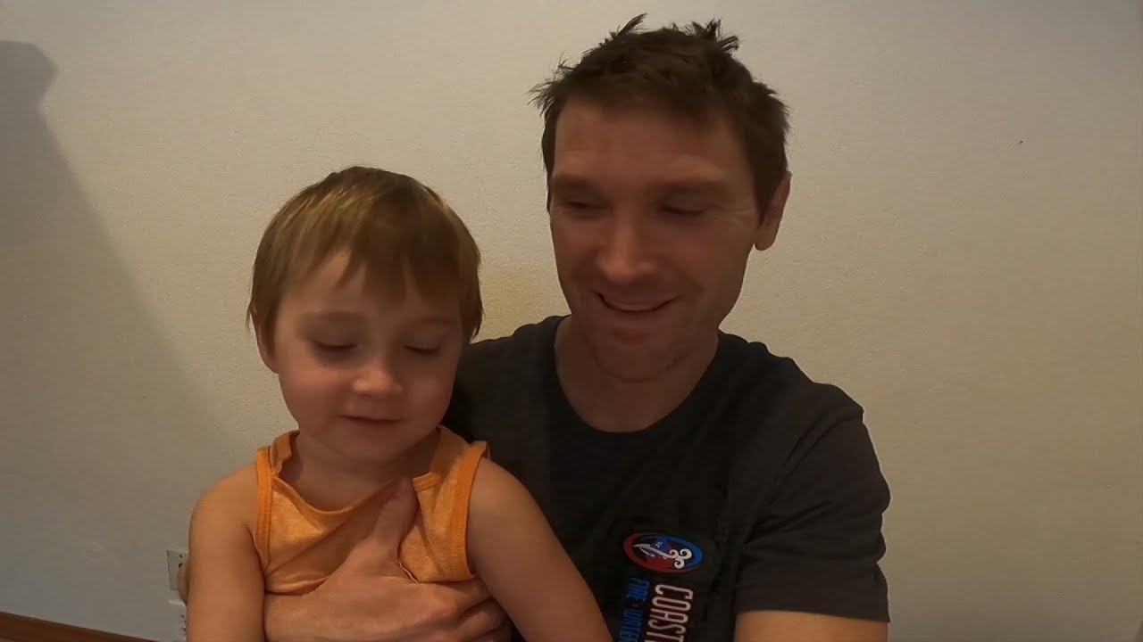 Pre-School Juggler? | Jasper Practice Vlog 1