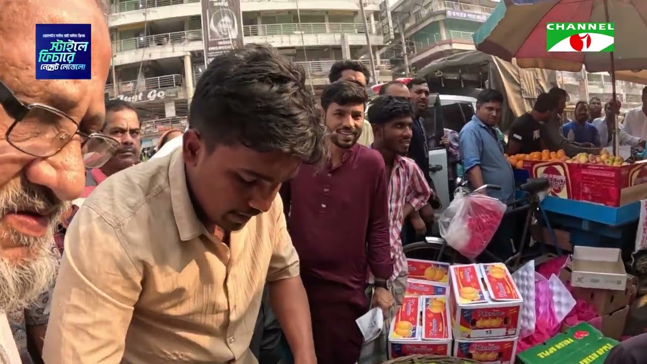 লেবুর টাকা পরিশোধ না করে পালাচ্ছিল ক্রেতা ধরা পরলো সাংবাদিকের হাতে