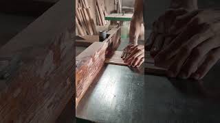 Mesin Router kayu daun pintu