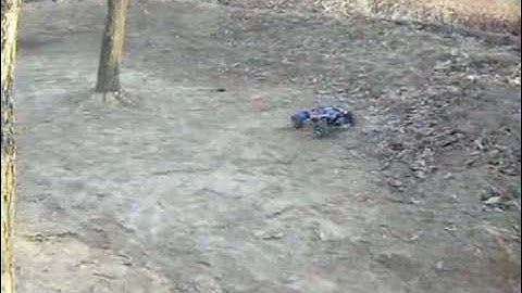 Rustler VXL 8-cell on the track!