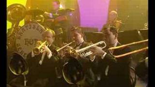 Video thumbnail of "Bratislava Hot Serenaders - Suhajko"