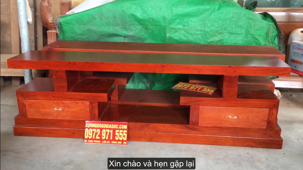 Mẫu Kệ Tivi Gỗ Nguyên Khối Có Đặc Điểm Gì Nên Mua Không