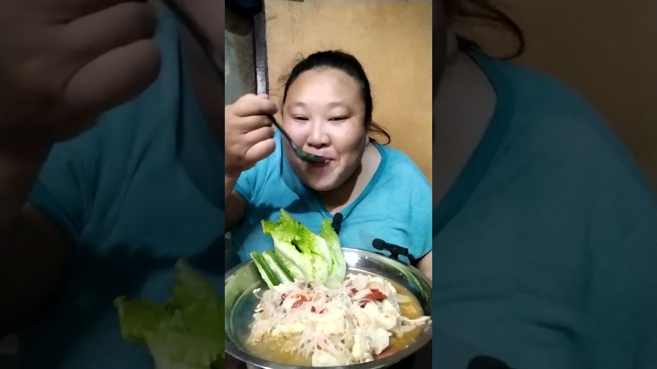 ยำรวมมิตรรสเด็ดกับสลัดกรอบๆจ้า‼️