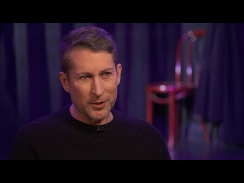 Video: Scott Aukerman Thamani Net: Wiki, Ndoa, Familia, Harusi, Mshahara, Ndugu