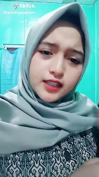 Cewe cantik lagi ngomel