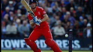 England innings highlights, 2nd NatWest Series ODI, Old Trafford