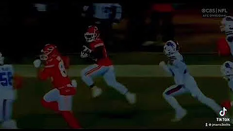 Tyreek Hill peace sign edit