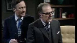 The Good Life: Series 1 Episode 1 (Part 2 of 3)