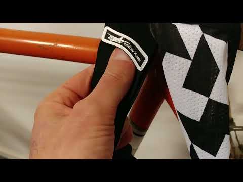 Vídeo: Assos T Equipe Evo bibshort review