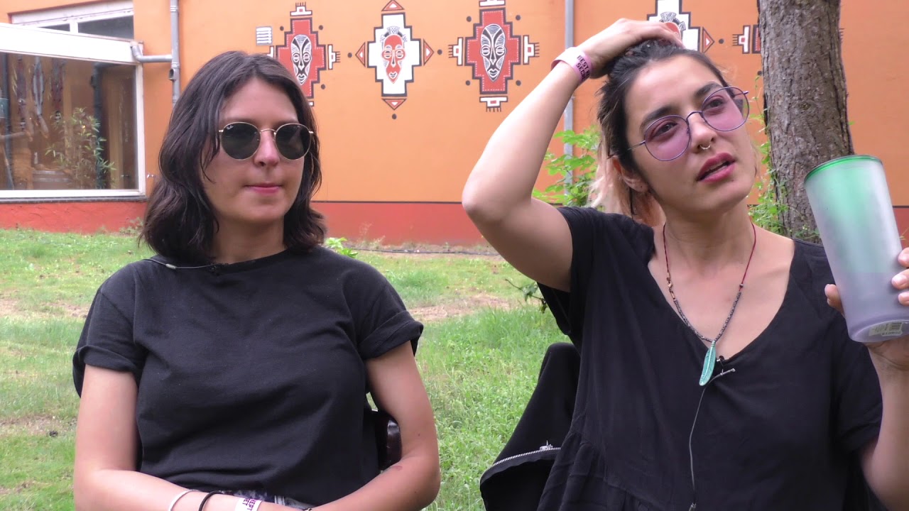 Warpaint Interview Stella And Jenny Lee Part 2 Youtube