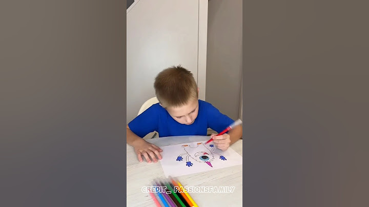 mom filled her son's felt-tip pens with fruit paints