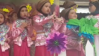 Lucu Abis.!! Pentas Seni Anak TK, Lucu Gemesin || Menyanyi Lagu ...