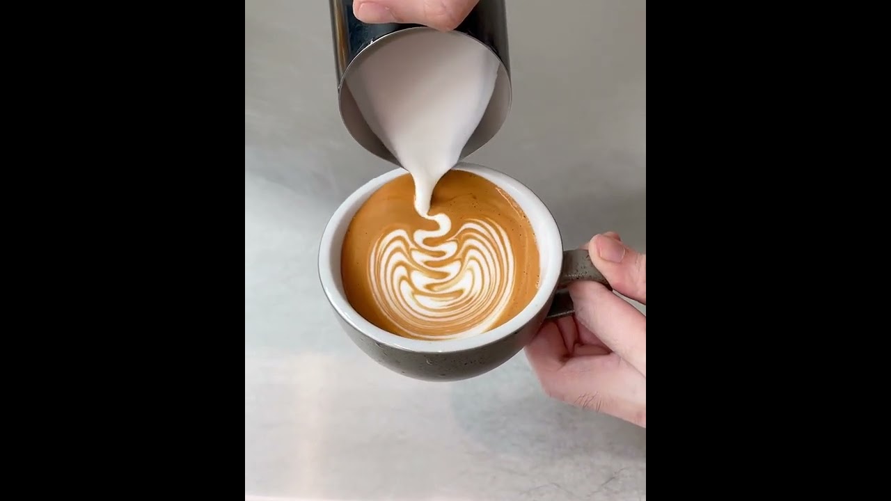 SlowMo Rosetta Latte Art #shorts #barista