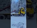 Sticar na snijegu ide po trupce 2018