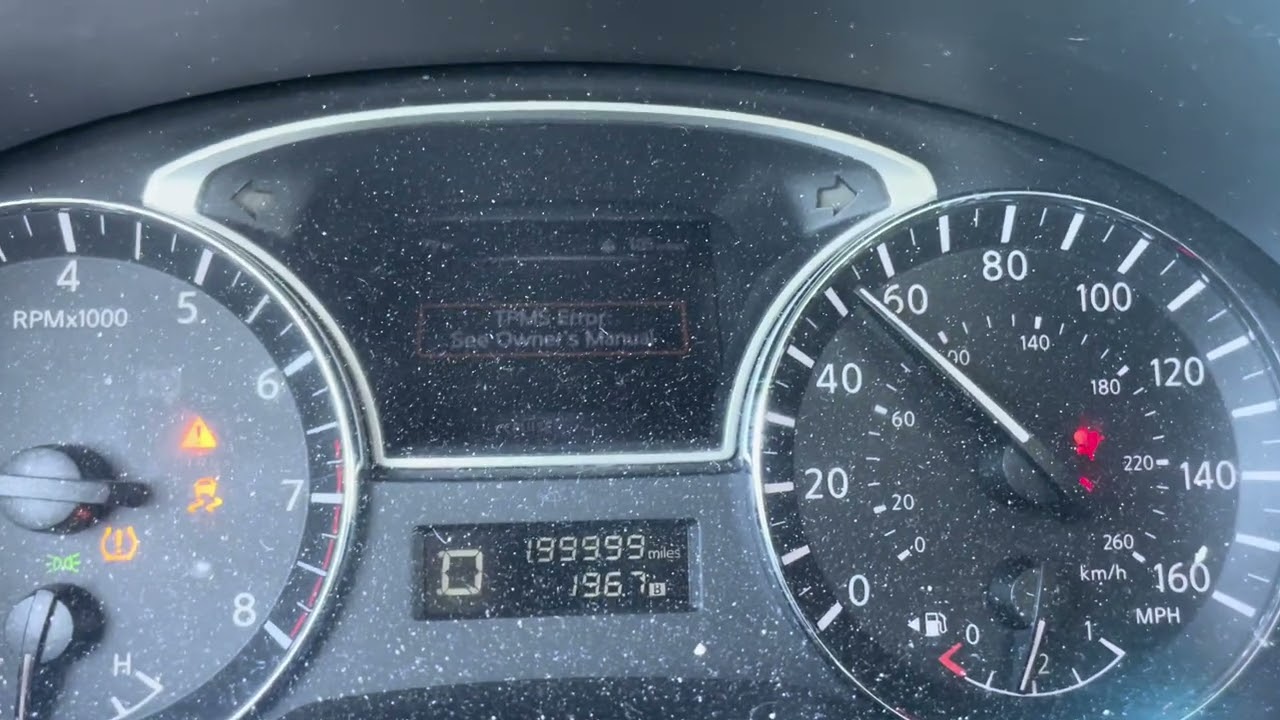 2013 NISSAN ALTIMA HITTING 200,000 THOUSAND MILES... (DASH LIT UP LIKE A CHRISTMAS TREE)