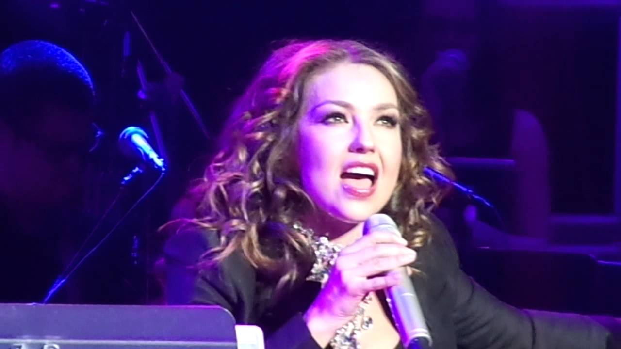 Thalia - Que Sera De Ti VIVA TOUR - YouTube