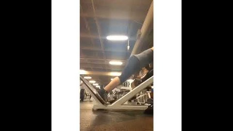 FITNESS: Reverse Hack Squat