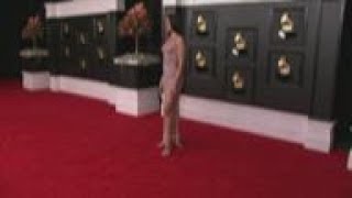 Dua Lipa, Haim, H.e.r. Rock The Grammy Red Carpet