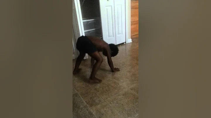 "Baby sammy tapping out"