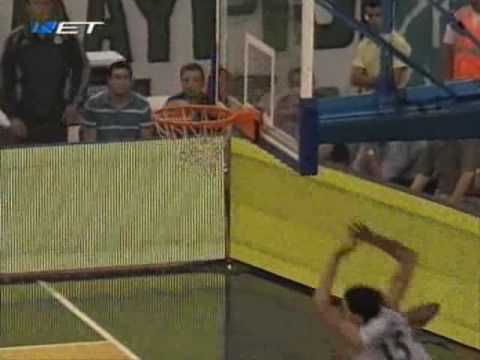 Diamantidis ultimate Block on Alex Acker !