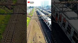 Penampakan KRL CRRC Dari Atas Jembatan #keretaapi #keretaapiindonesia #train#hunting #kereta