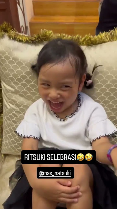 Ritttt gemes banget ketawamuuu wkwkwkkw #ritsuki #natsuki #uenofamilyjapan