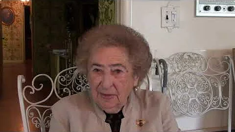 Selma Mitchell - 2010-07-28 - 001