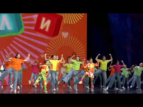 'Рили', группа 'РИЛИ'. 'Really', group 'Really'.
