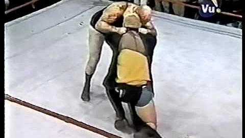 The Crusher cuts up Mad Dog Vachon