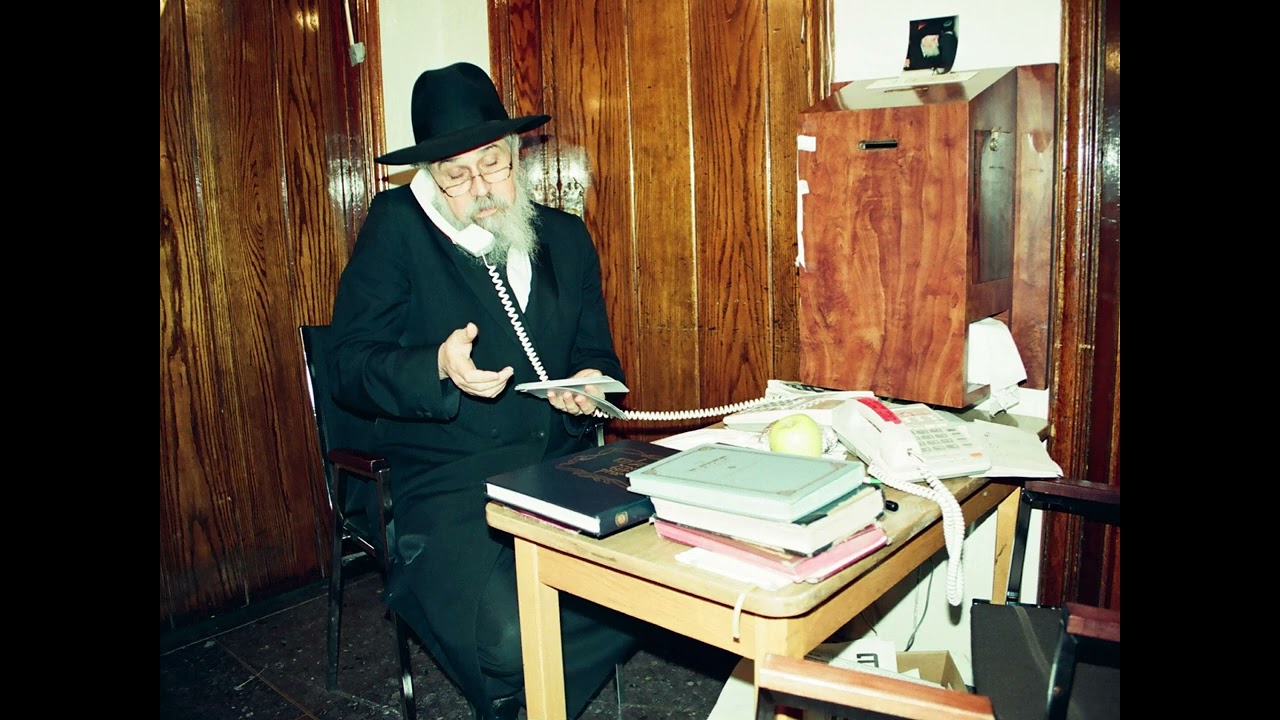 R' Binyomin Klein Farbrengs – Yud Alef Nissan 5753 | התועדות המזכיר ר' בנימין קליין – י"א ניסן תשנ"ג
