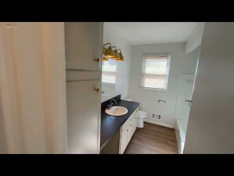 3940 Camelot Dr, Grand Rapids, MI home video tour
