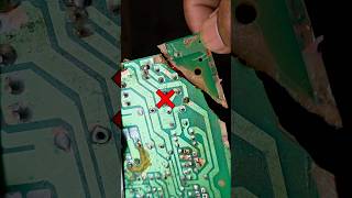 broken pcb track repair easyle #shorts #repair #pcbrepair #soldering #electronics #track #tips